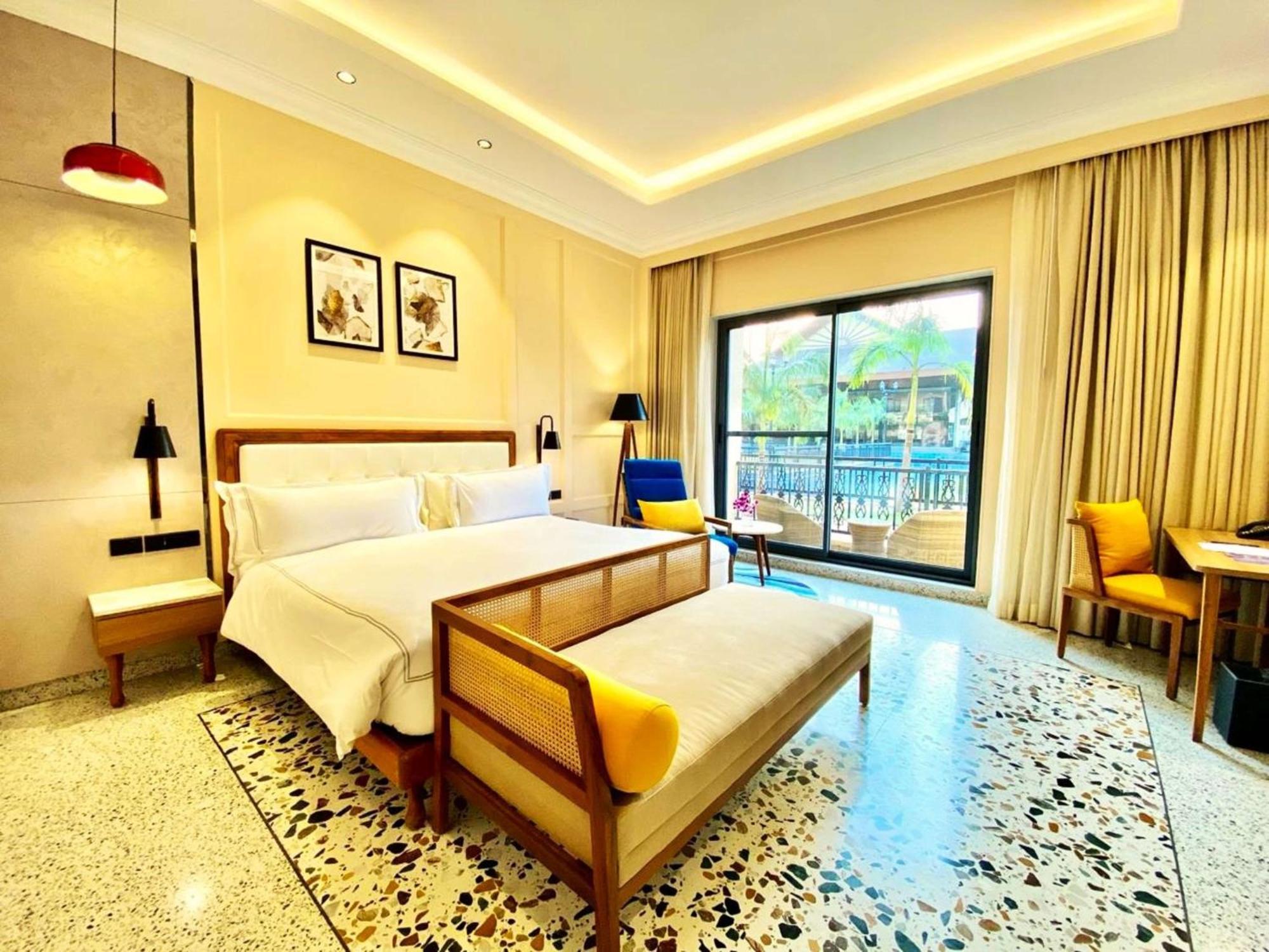 Radisson Blu Plaza Resort & Convention Centre คาร์จัต ภายนอก รูปภาพ Deluxe Room